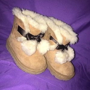 Size 8 Toddler Uggs